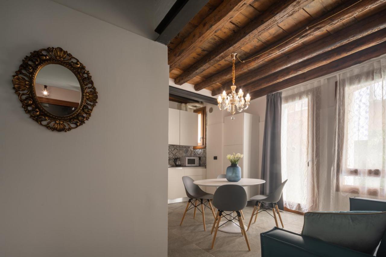Castello Apartment With Garden R&R Venedig Exteriör bild